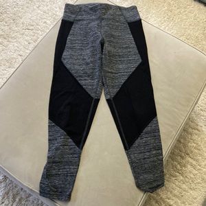 Calvin Klein Performance Stretch High Waisted 7/8 Black Legging, NWOT, M